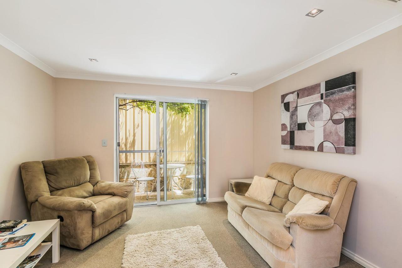 Ocean Keys Cottage - Free Wifi Mindarie Bagian luar foto