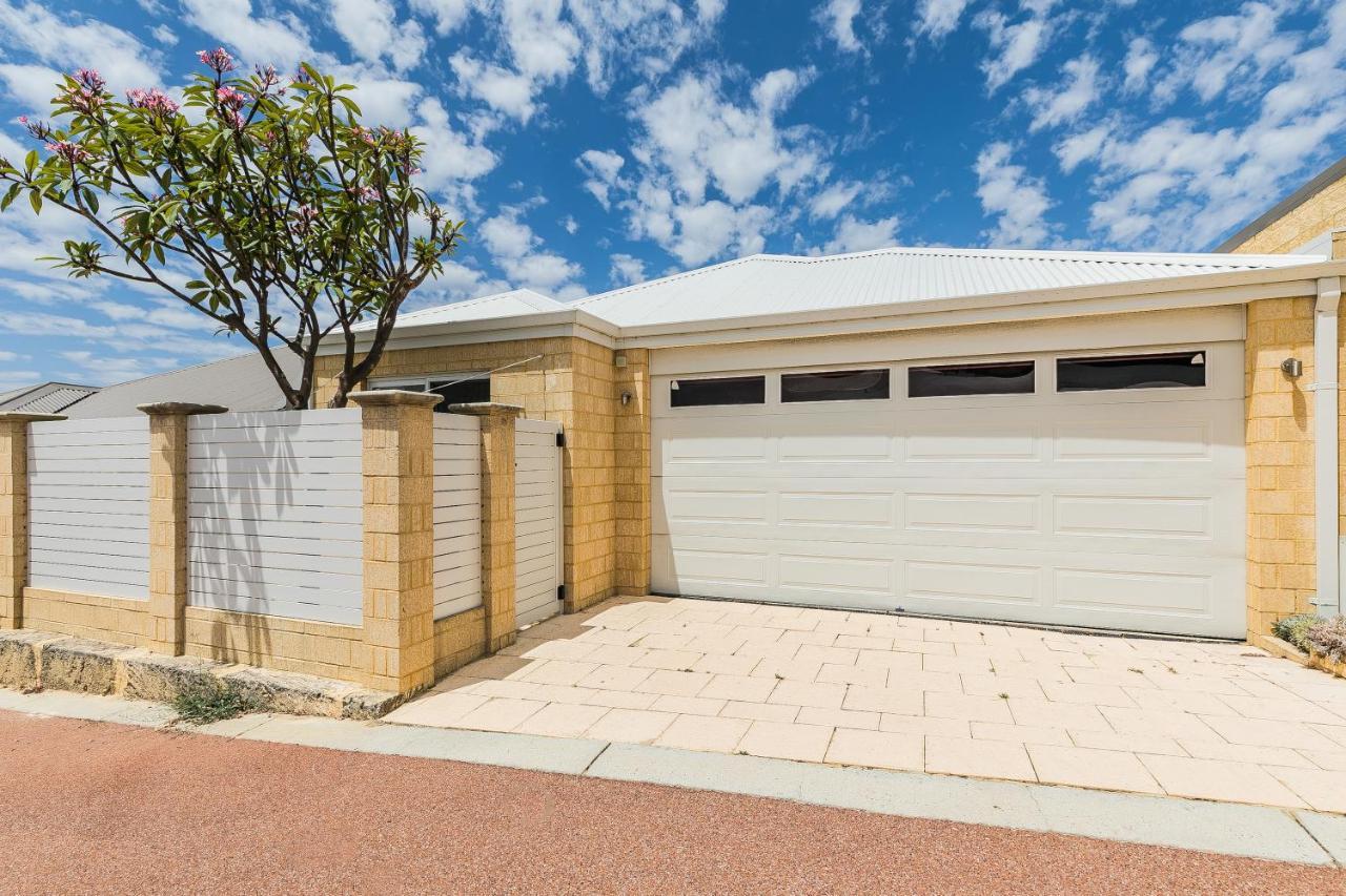 Ocean Keys Cottage - Free Wifi Mindarie Bagian luar foto